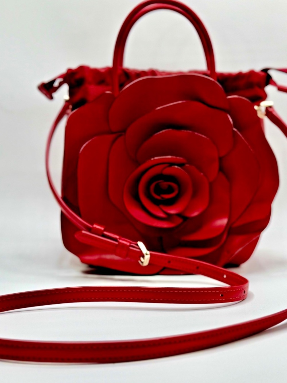 Kate Spade Flora 3D Rose Crossbody Bag Red Alice in Wonderland Holiday RARE - Picture 2 of 10